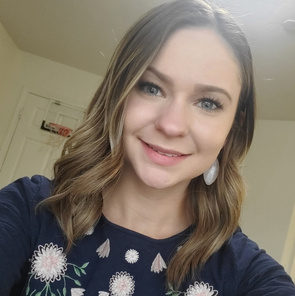 Meet your Posher, Rebekah